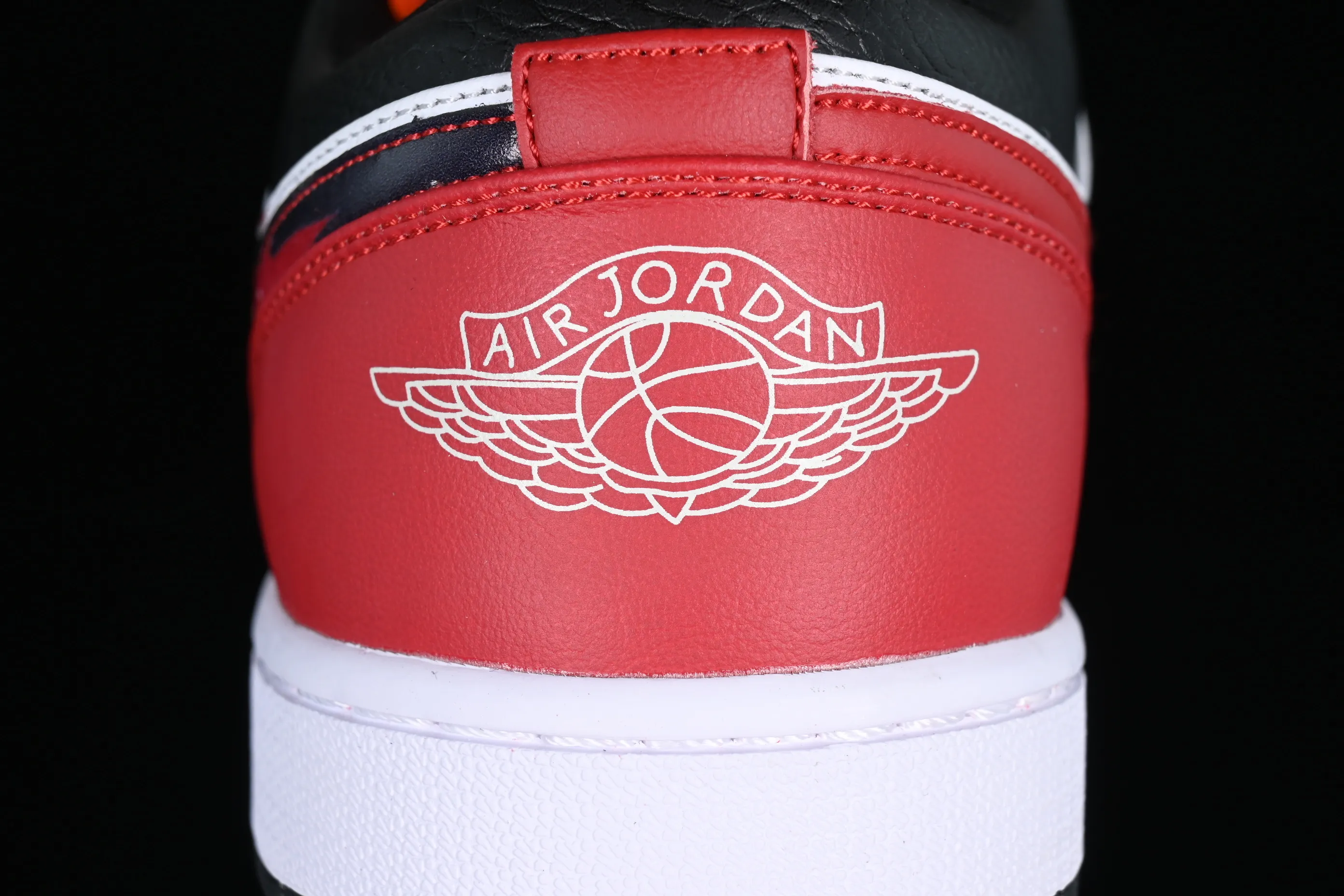 All categories Air Jordan Jordan series basketball shoes Air Jordan 1 Low Air Jordan 1 Low "Flaming Swoosh" AJ1 Joe 1 black red flame FJ7222-101